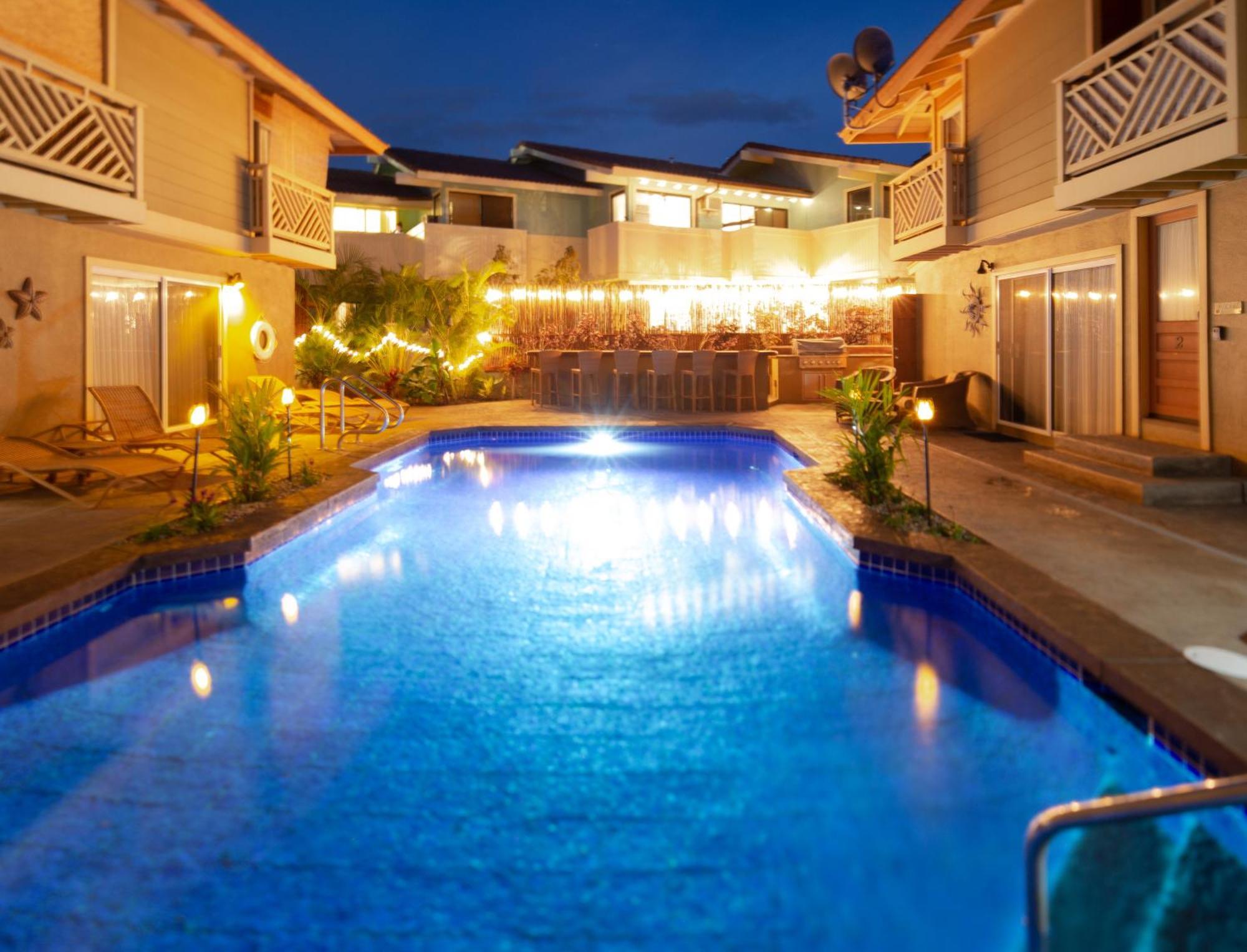 Lotus Suite, 1 Bedroom, Sleeps 4, Pool & Bbq, Pre-Renovation Summer Sale Кіхеї Екстер'єр фото