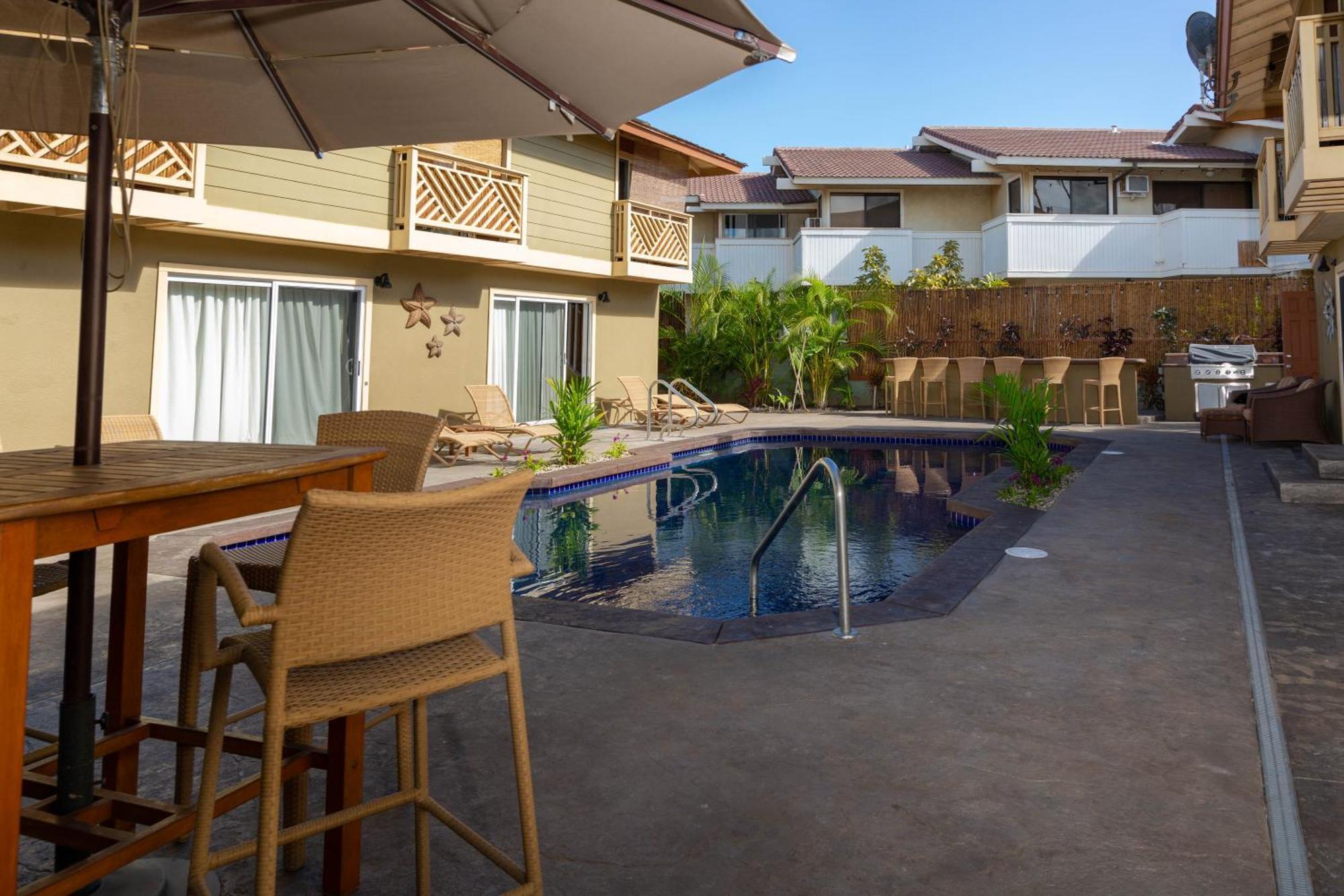 Lotus Suite, 1 Bedroom, Sleeps 4, Pool & Bbq, Pre-Renovation Summer Sale Кіхеї Екстер'єр фото