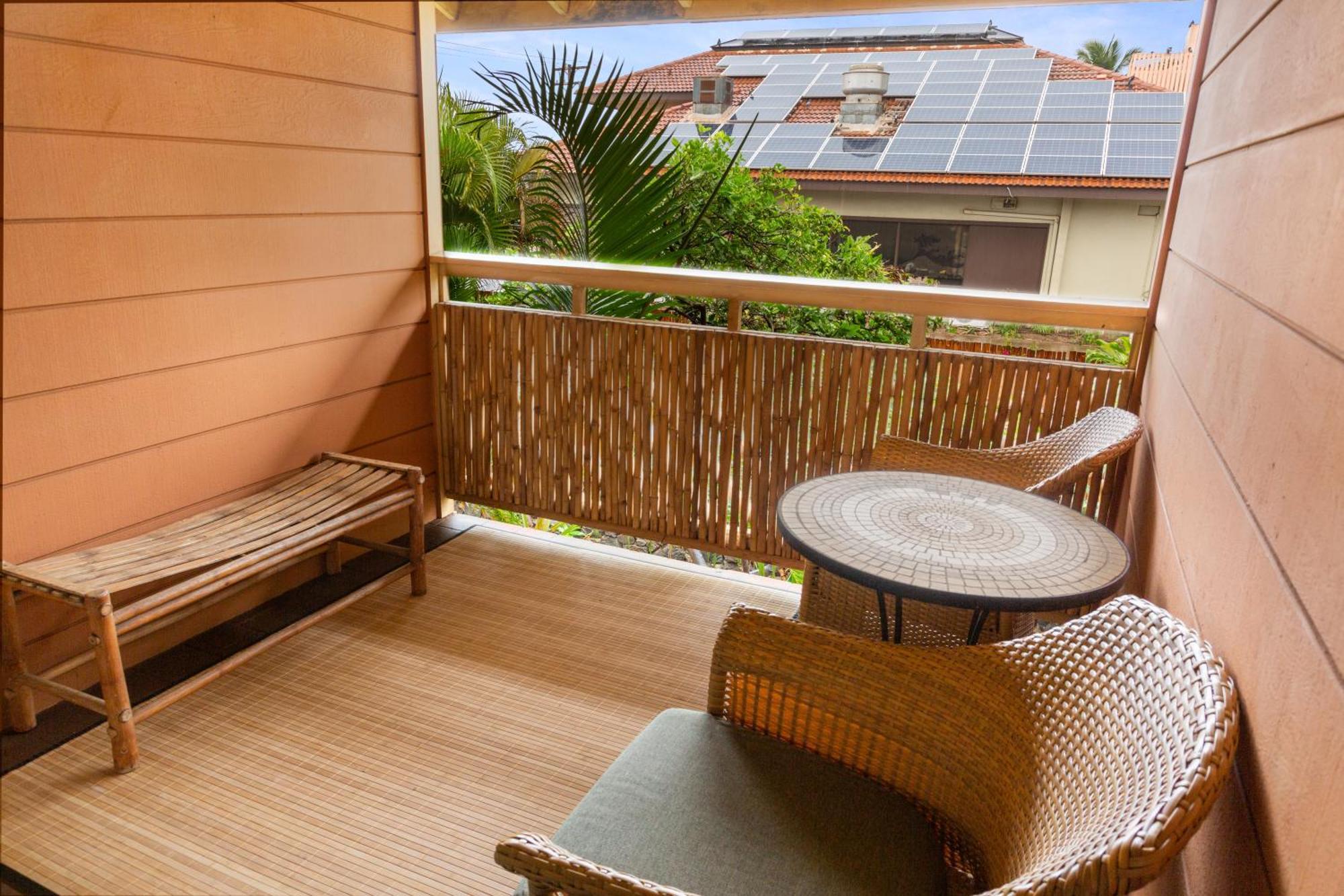 Lotus Suite, 1 Bedroom, Sleeps 4, Pool & Bbq, Pre-Renovation Summer Sale Кіхеї Екстер'єр фото